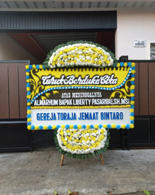 Papan Bunga Duka di Labuh Baru Timur
